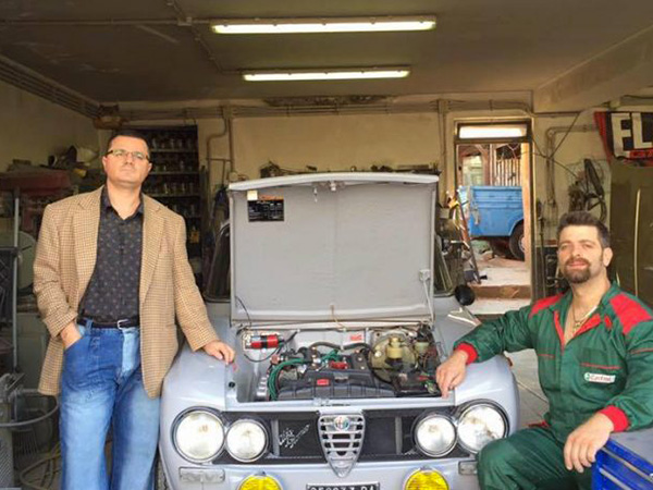 Vieni a trovarci per acquistare un'auto d'epoca perfetta